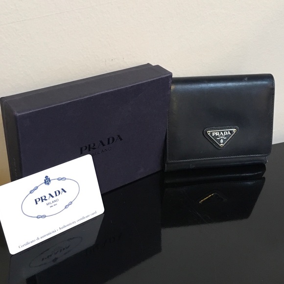 Prada wallet - Picture 2 of 4